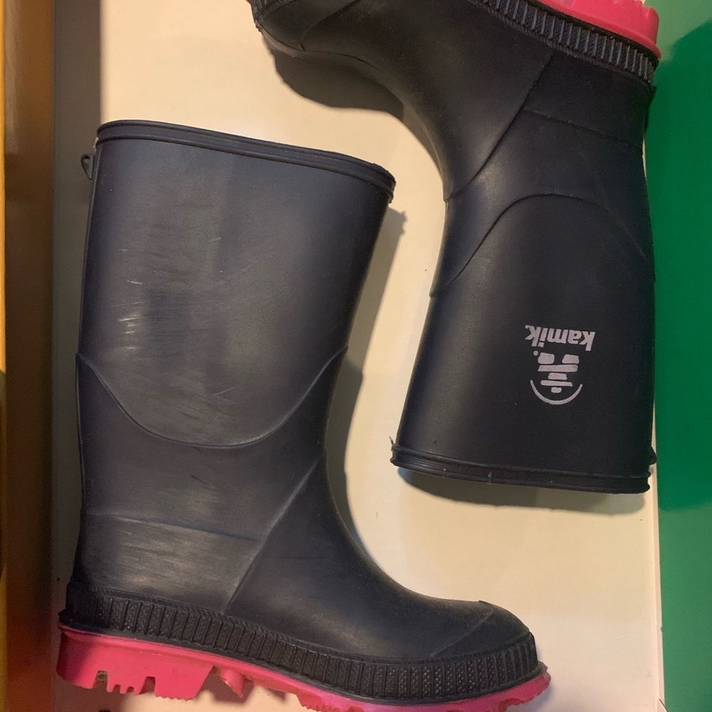 Kamik girls Sz 1 Rain Boot